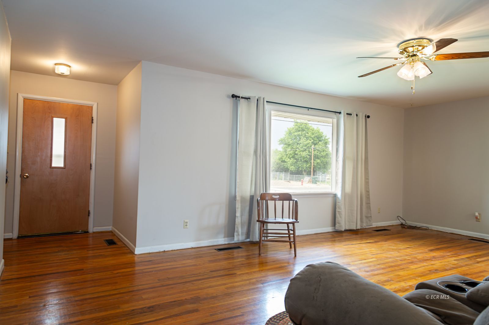 1112 Ruby Avenue Property Photo 2