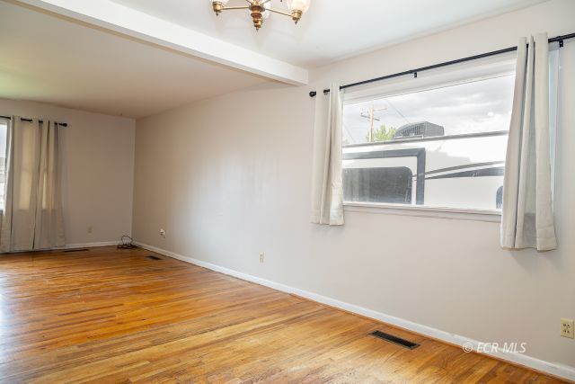 1112 Ruby Avenue Property Photo 4