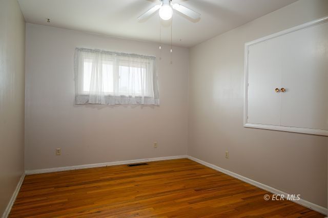 1112 Ruby Avenue Property Photo 9