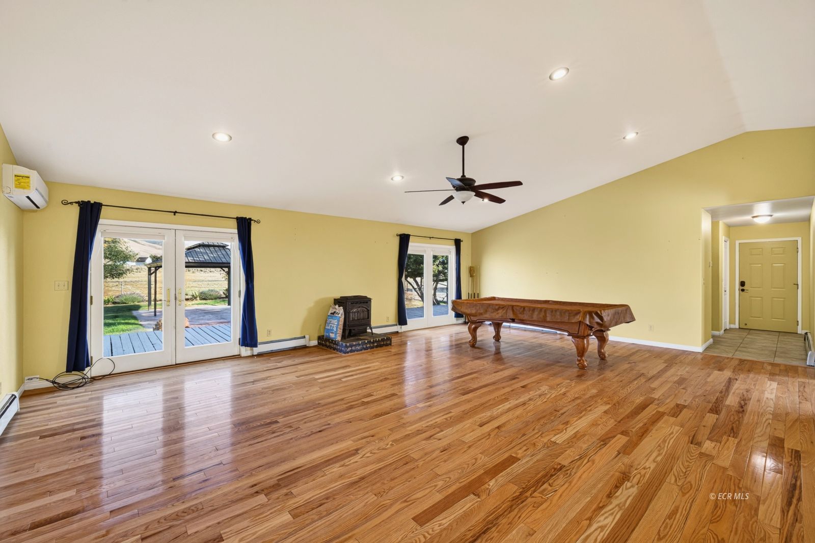 825 Aesop Drive Property Photo 9