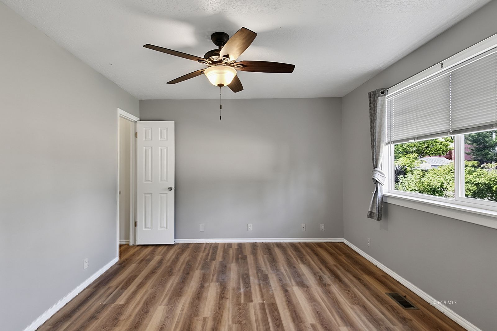 3555 Desert Plains Avenue Property Photo 17