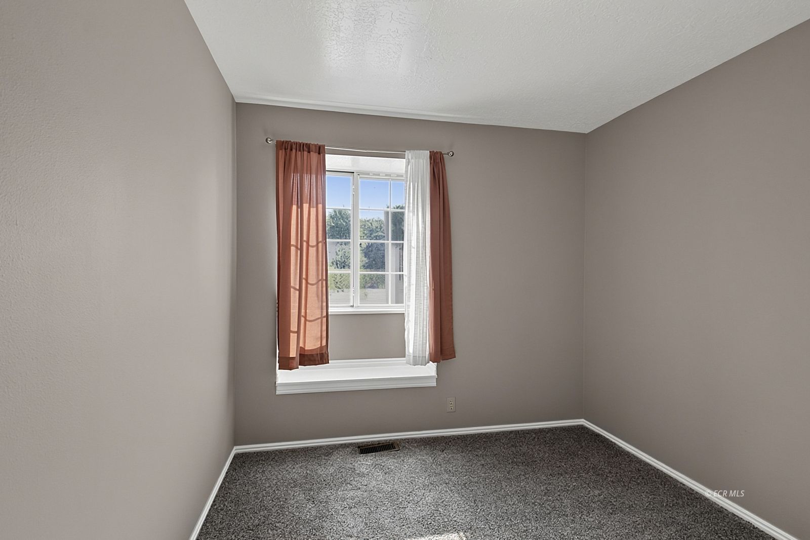 3555 Desert Plains Avenue Property Photo 23