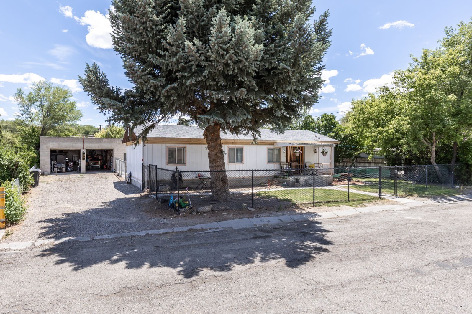 1016 Panorama Drive Property Photo 1