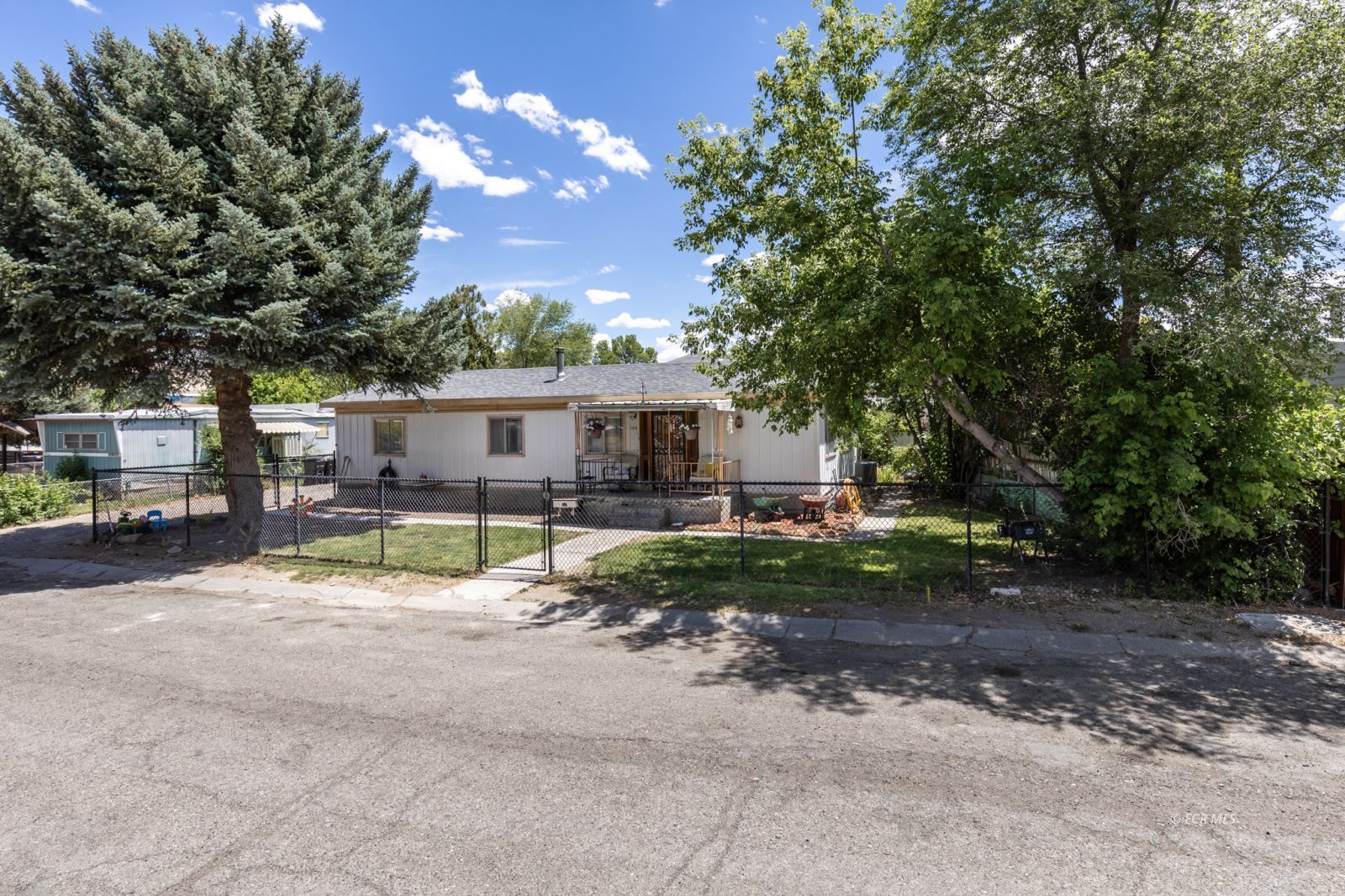 1016 Panorama Drive Property Photo 3