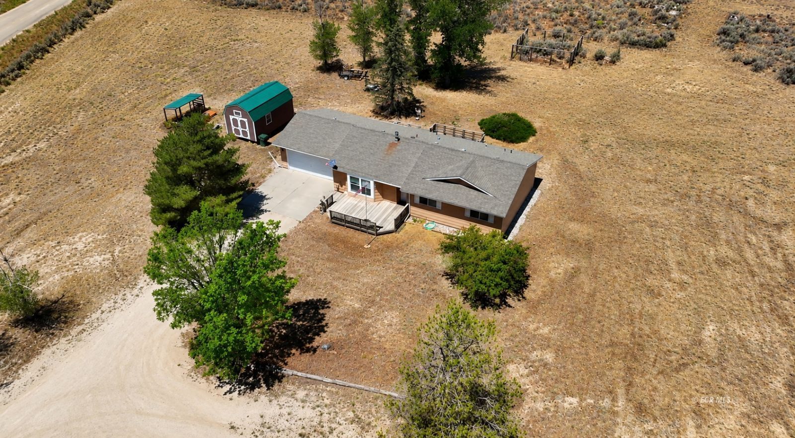 175 Greencrest Drive Property Photo 3