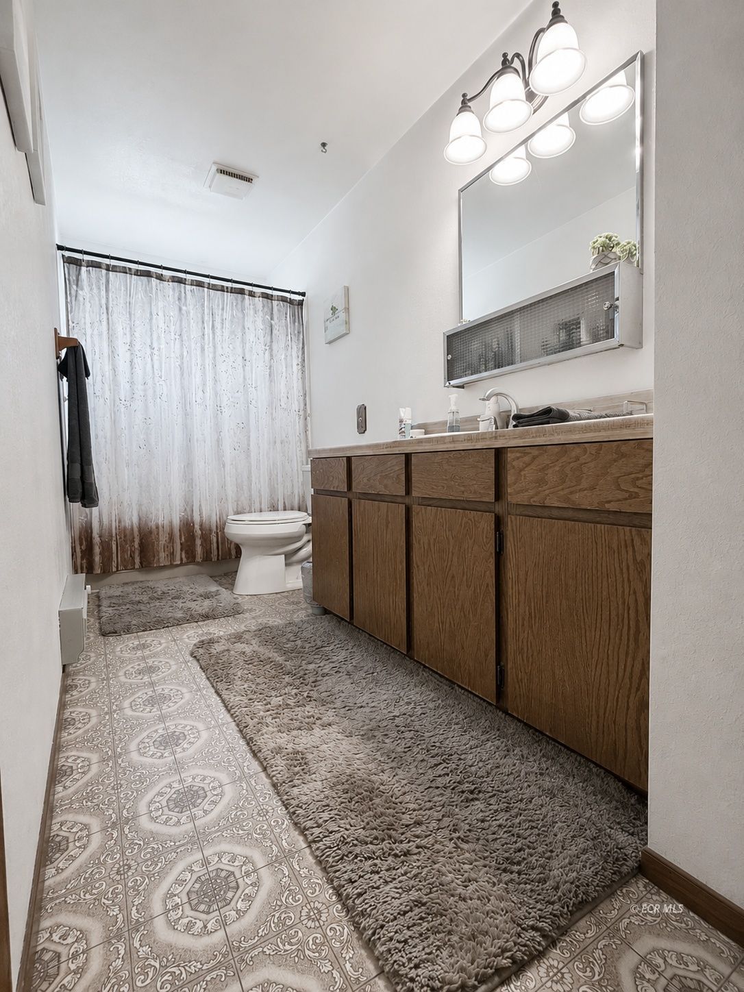 175 Greencrest Drive Property Photo 15
