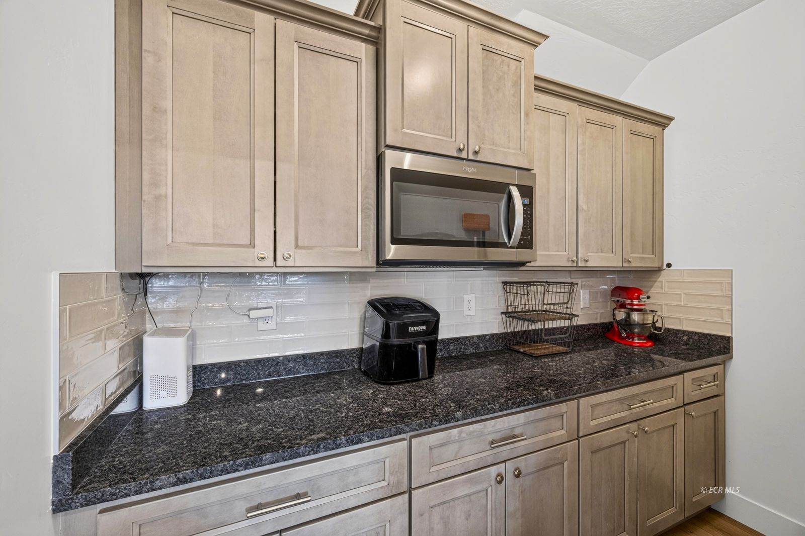 3129 Newcastle Circle Property Photo 8