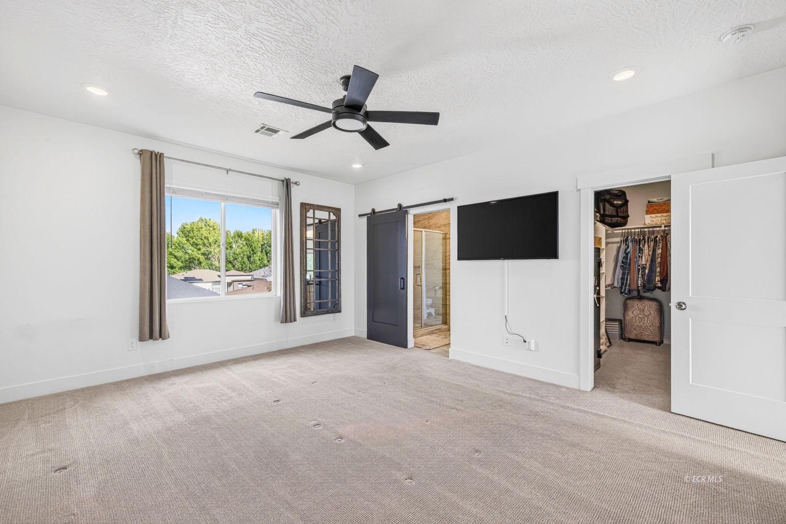 3129 Newcastle Circle Property Photo 17