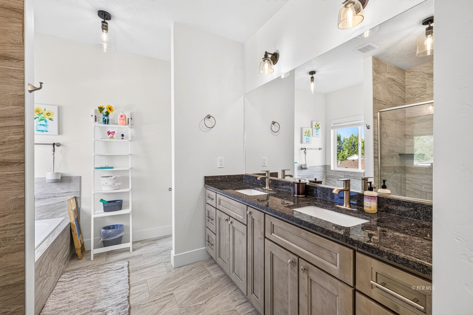 3129 Newcastle Circle Property Photo 21