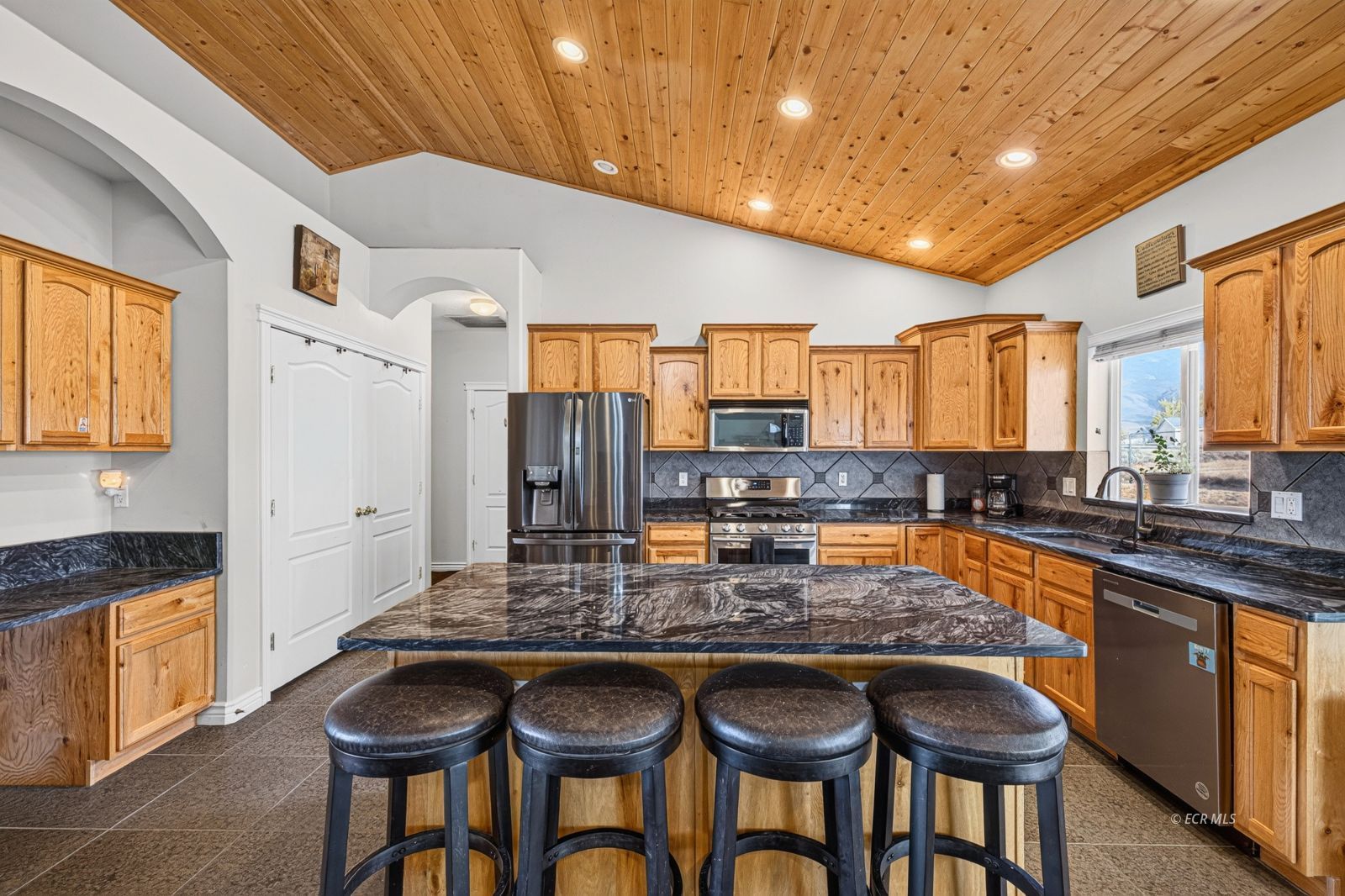 873 Thistle Drive Property Photo 11