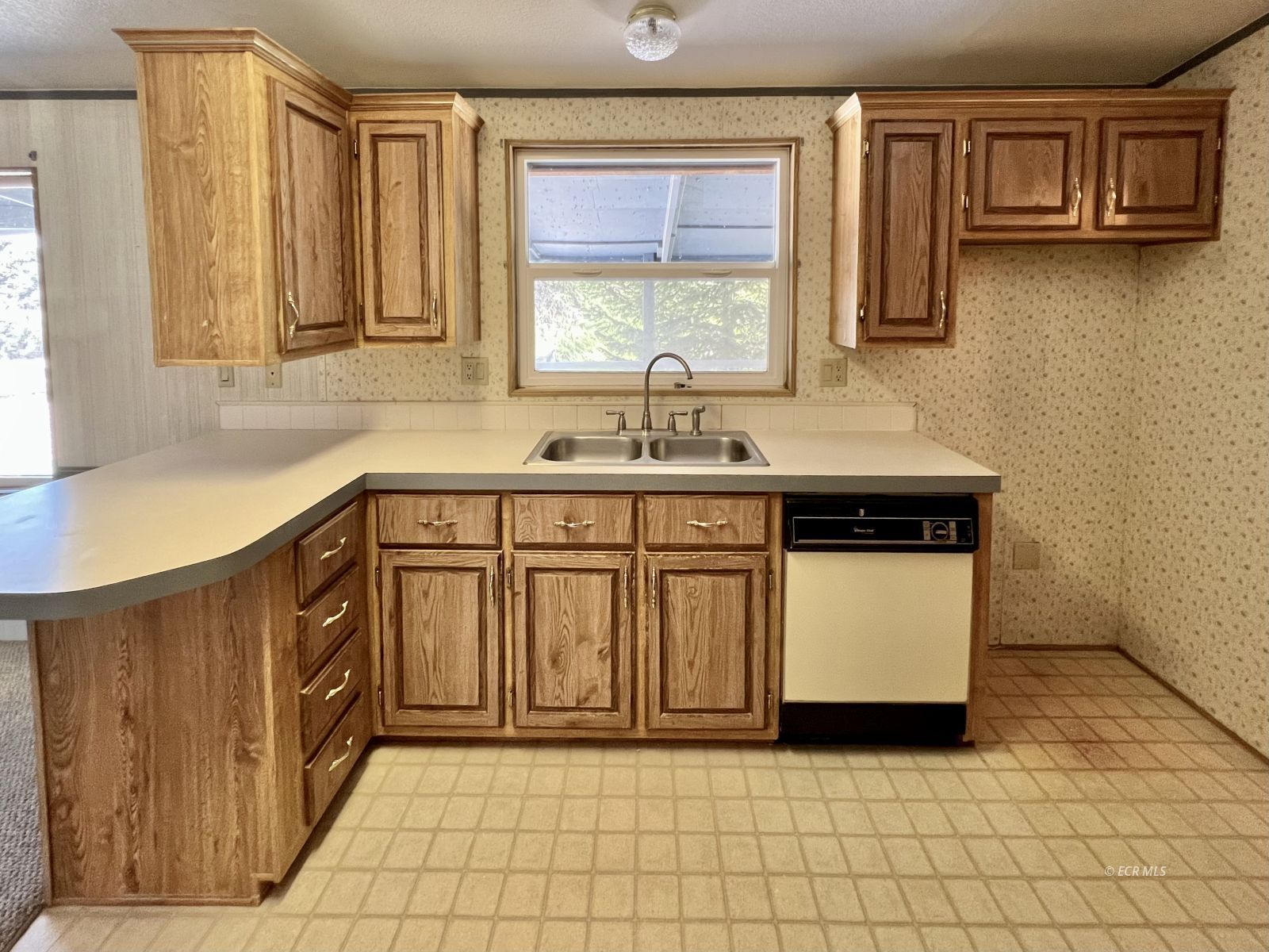 2833 Wrangler Circle Property Photo 7