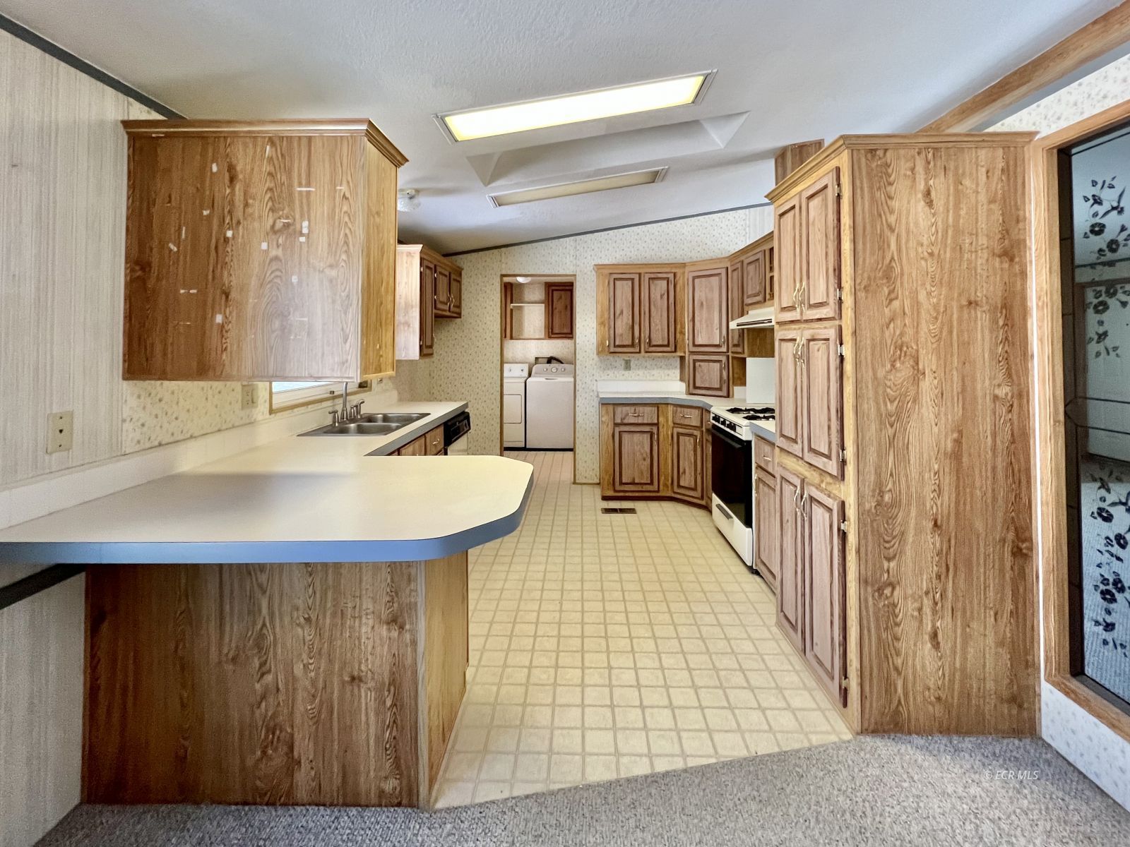 2833 Wrangler Circle Property Photo 8