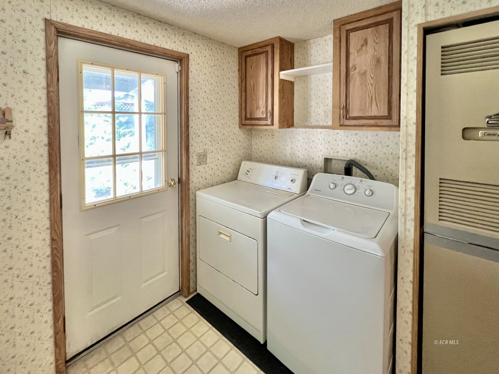 2833 Wrangler Circle Property Photo 13
