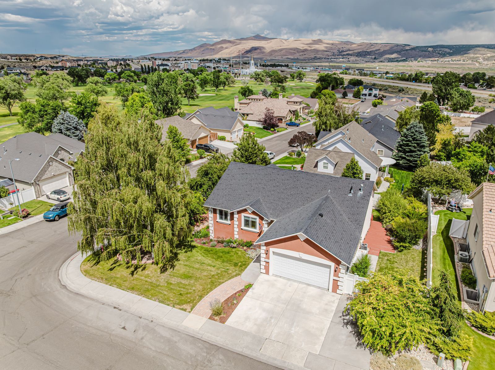 1809 Sequoia Drive Property Photo 3