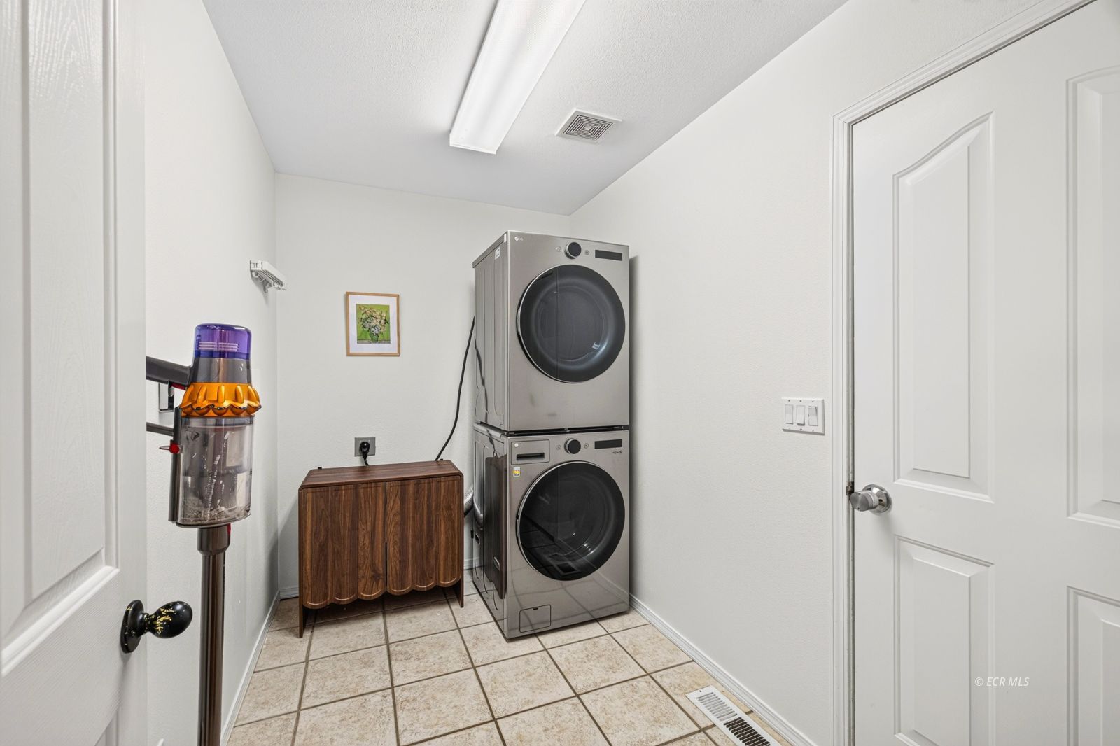 1809 Sequoia Drive Property Photo 24
