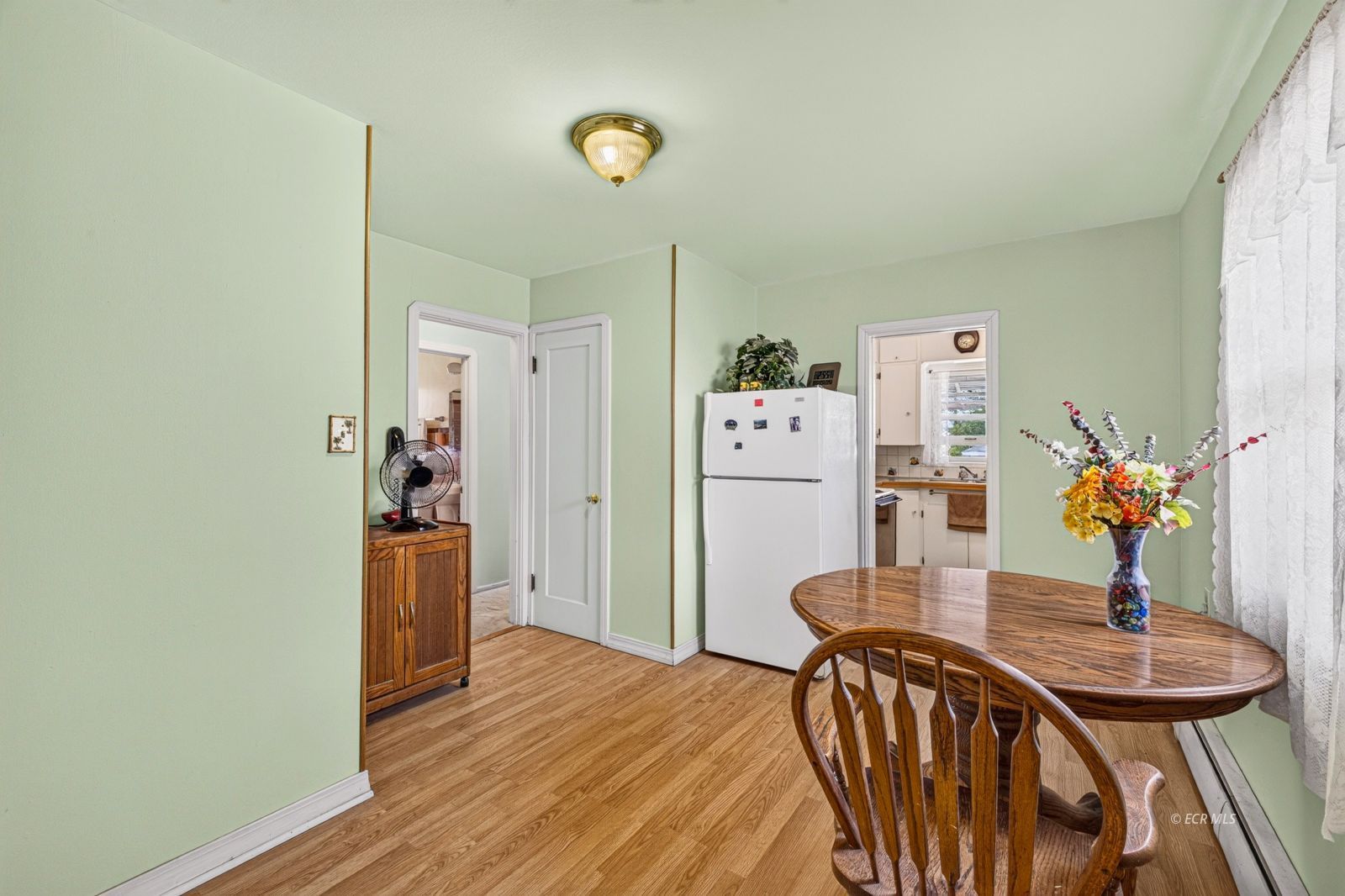 462 Wilson Avenue Property Photo 7