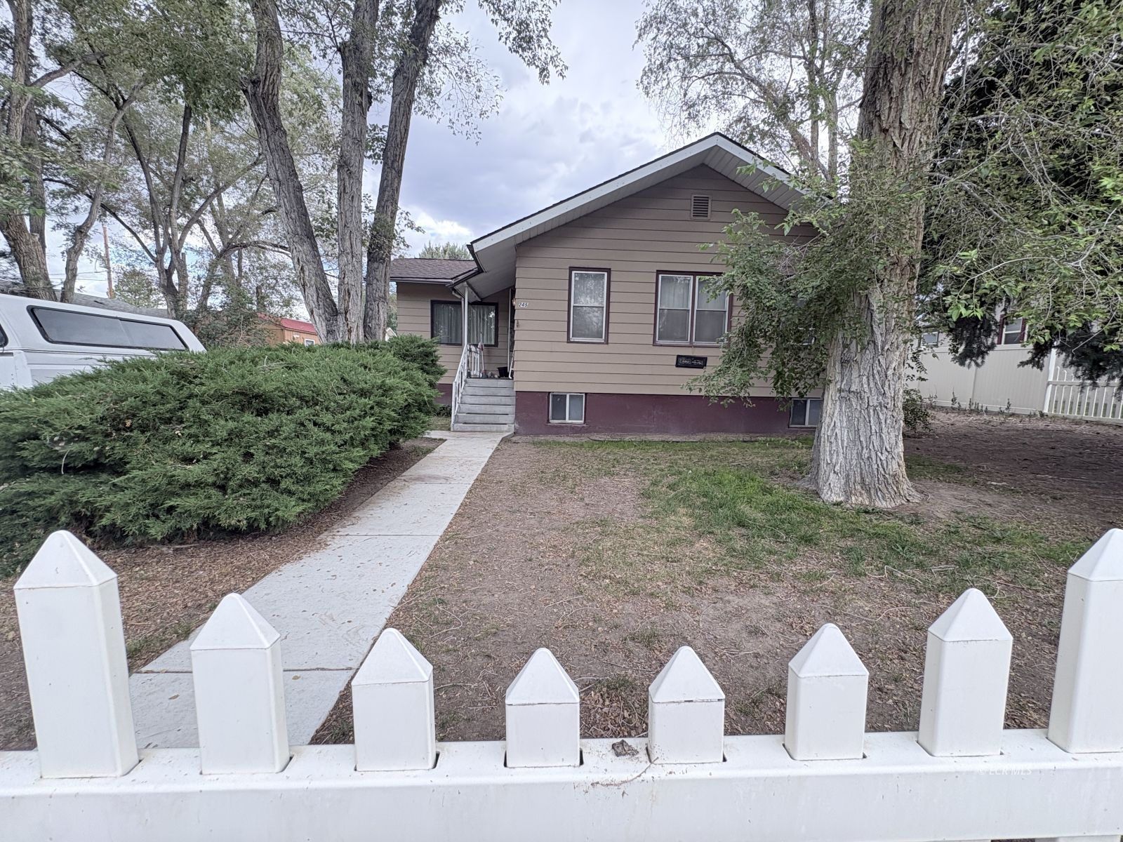 245 Ash Street Property Photo 2