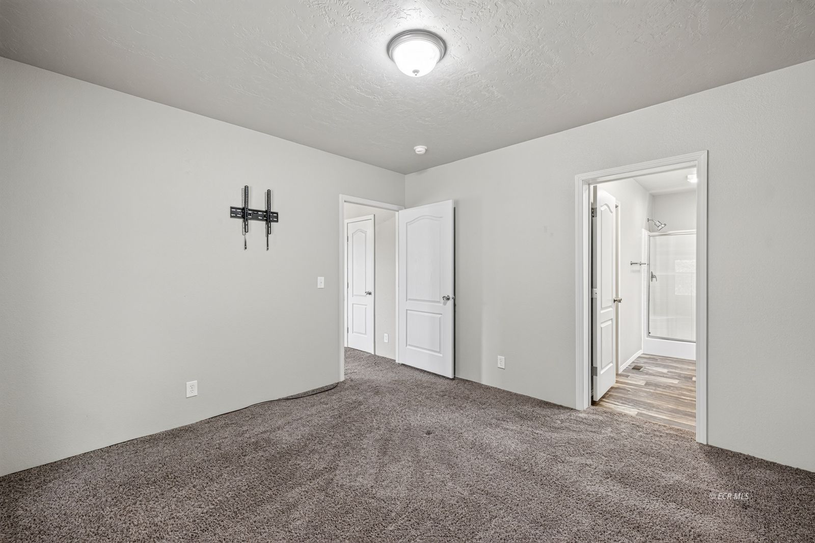 693 Hayland Drive Property Photo 20