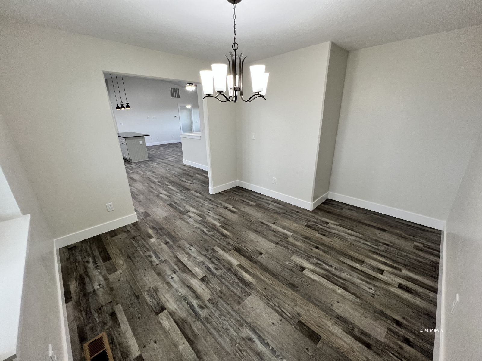 625 Sun Valley Road Property Photo 10