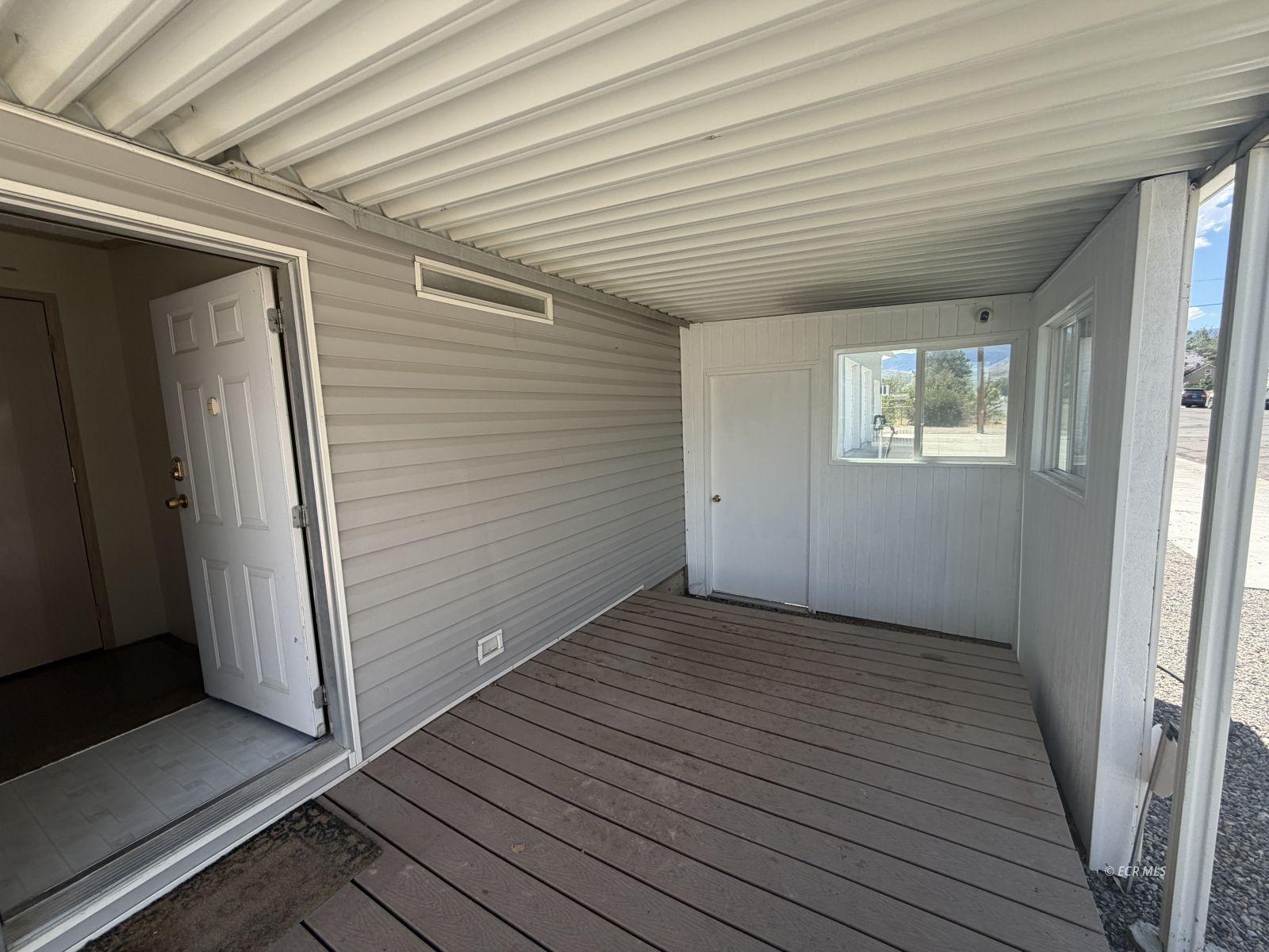 602 Fourth Street Property Photo 3