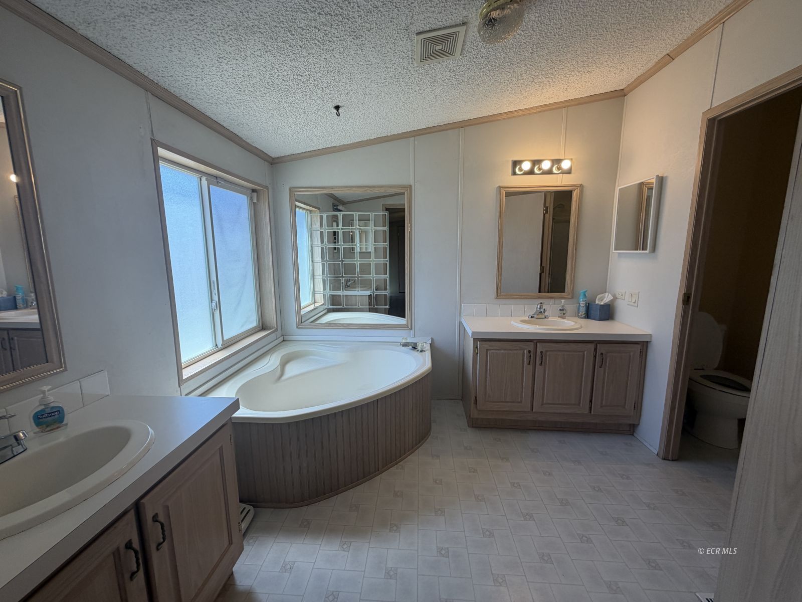 602 Fourth Street Property Photo 12