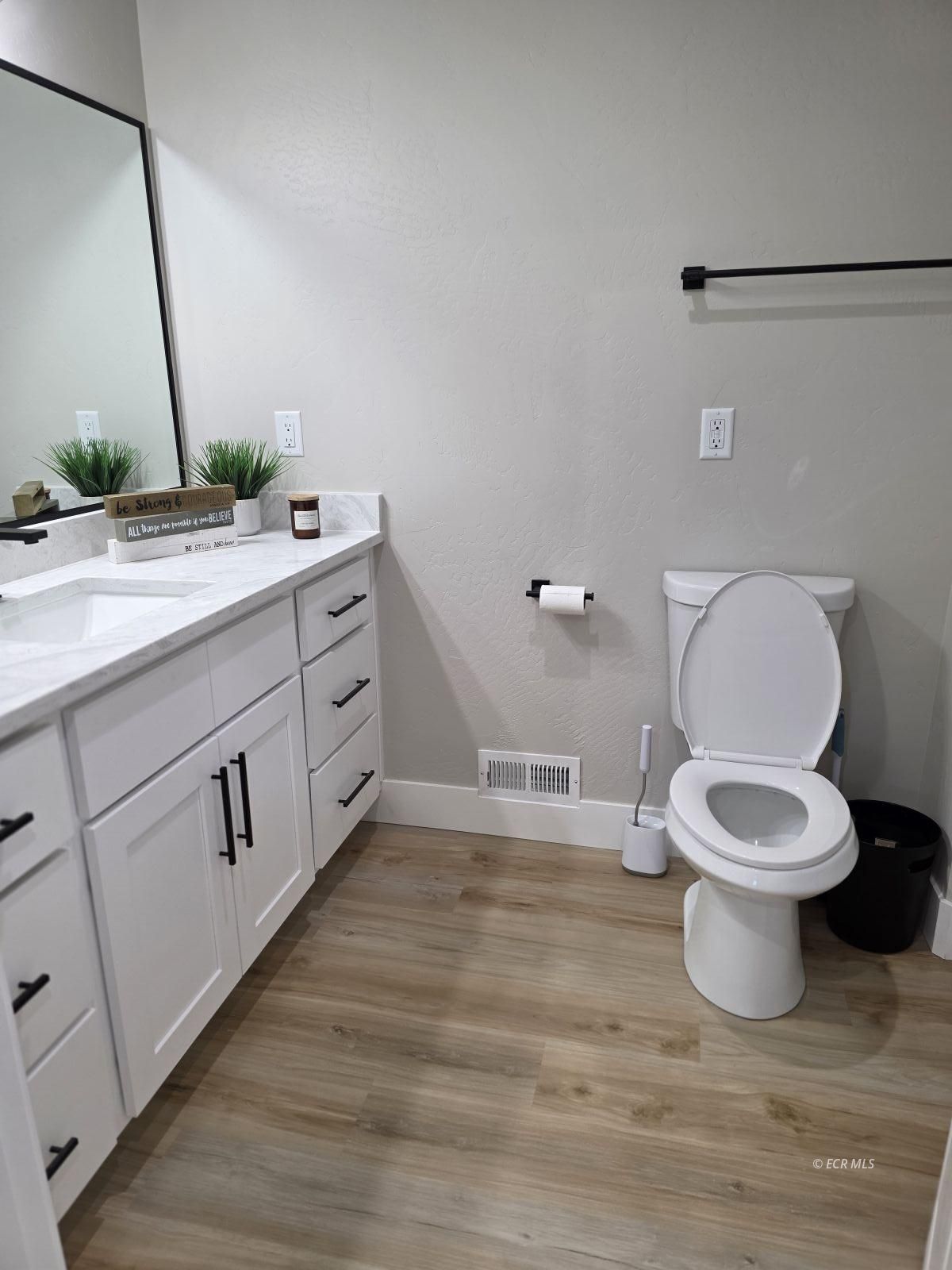 2705 Quartz Drive Property Photo 13