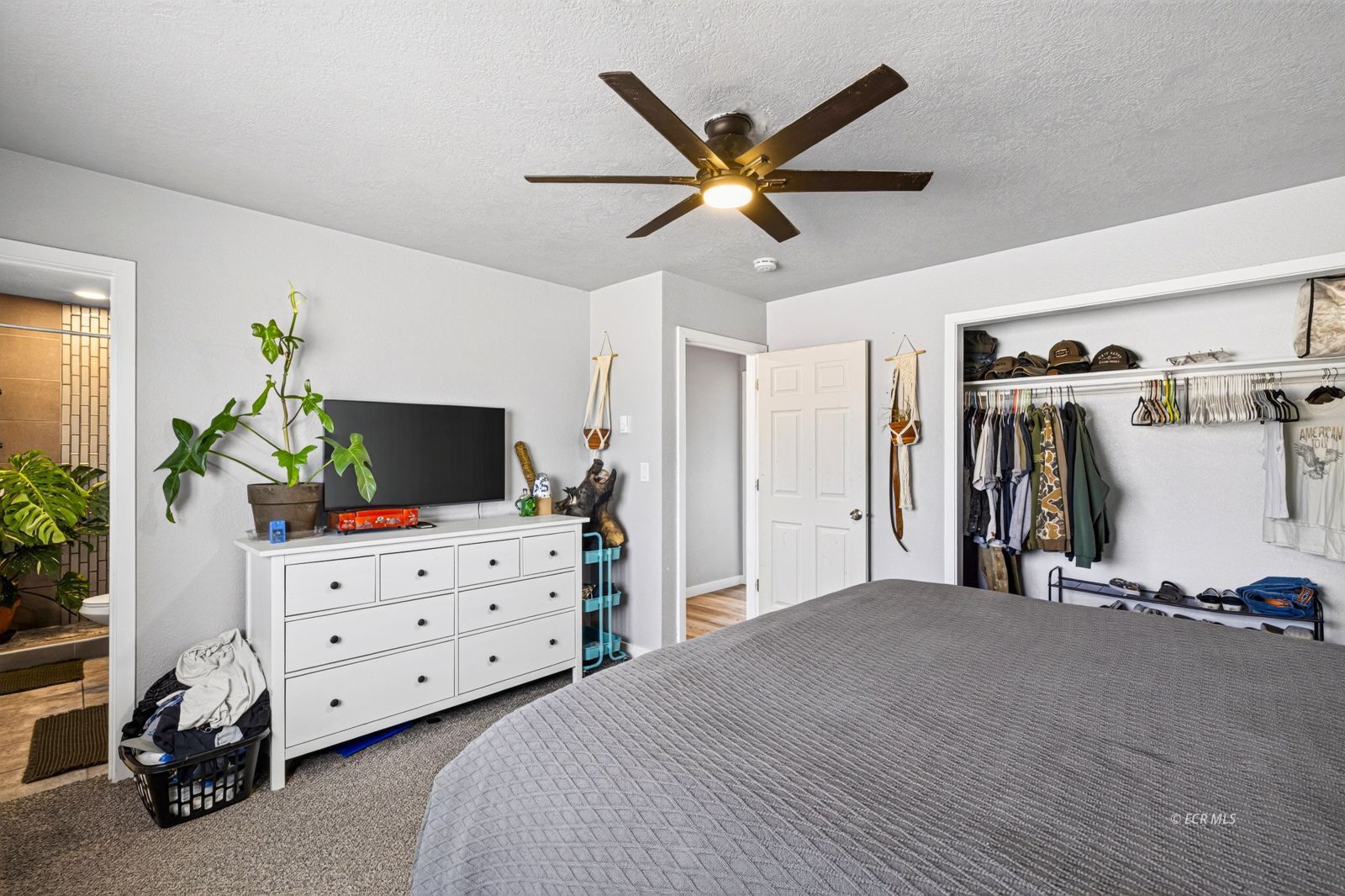228 Lawndale Drive Property Photo 25