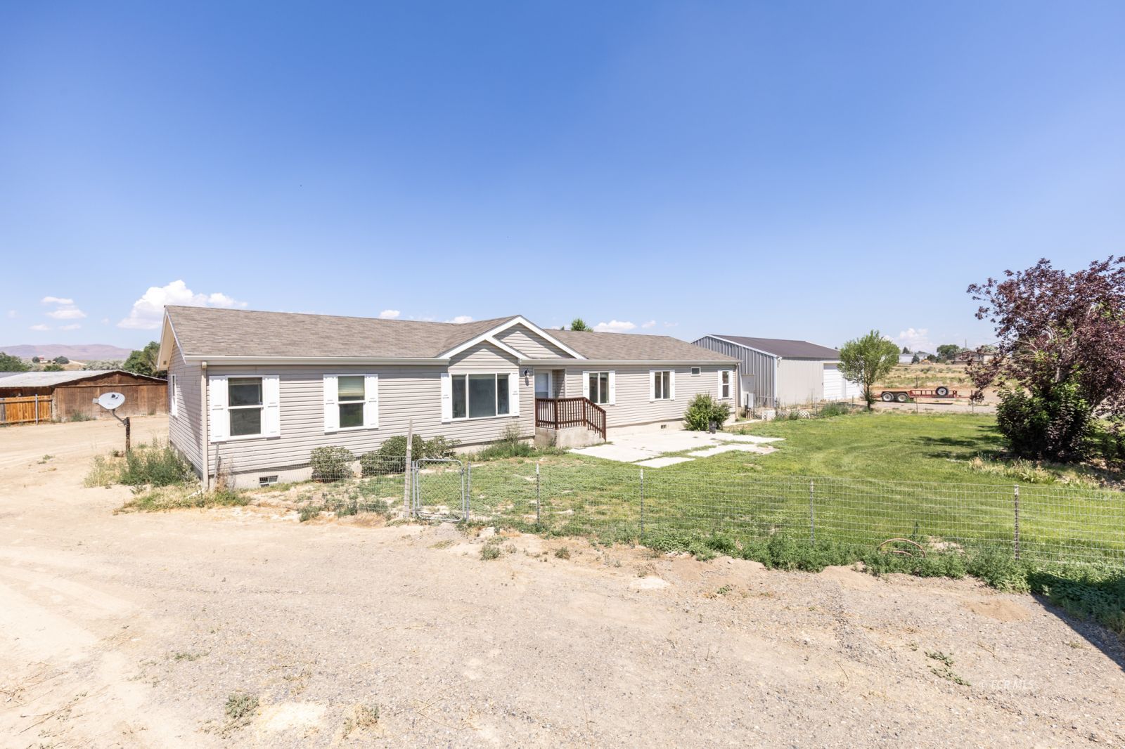 6957 Horsehaven Drive Property Photo 1