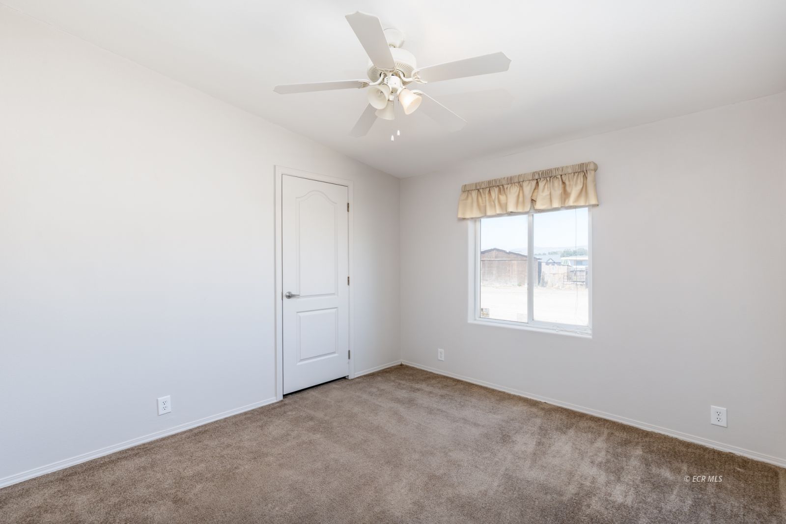 6957 Horsehaven Drive Property Photo 29