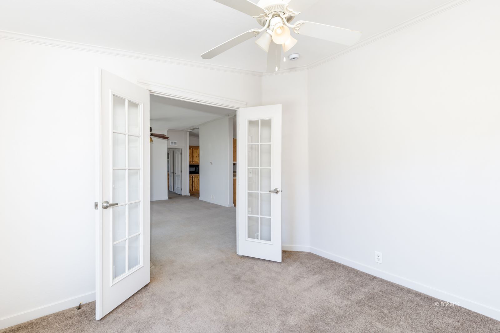 6957 Horsehaven Drive Property Photo 33