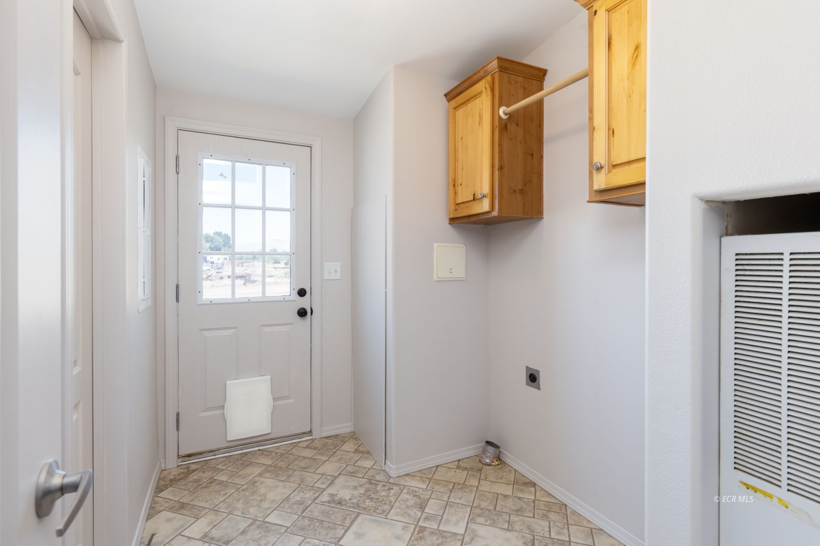 6957 Horsehaven Drive Property Photo 35