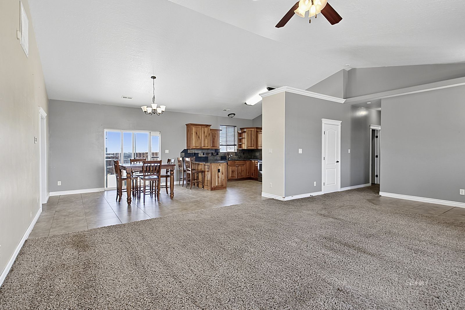 739 Wolcott Drive Property Photo 4