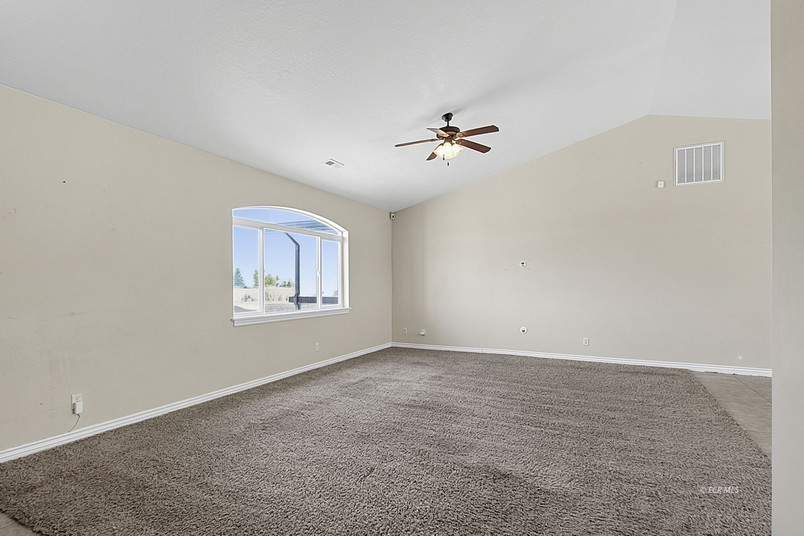739 Wolcott Drive Property Photo 6