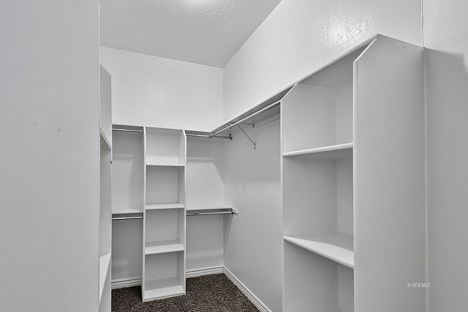 739 Wolcott Drive Property Photo 20