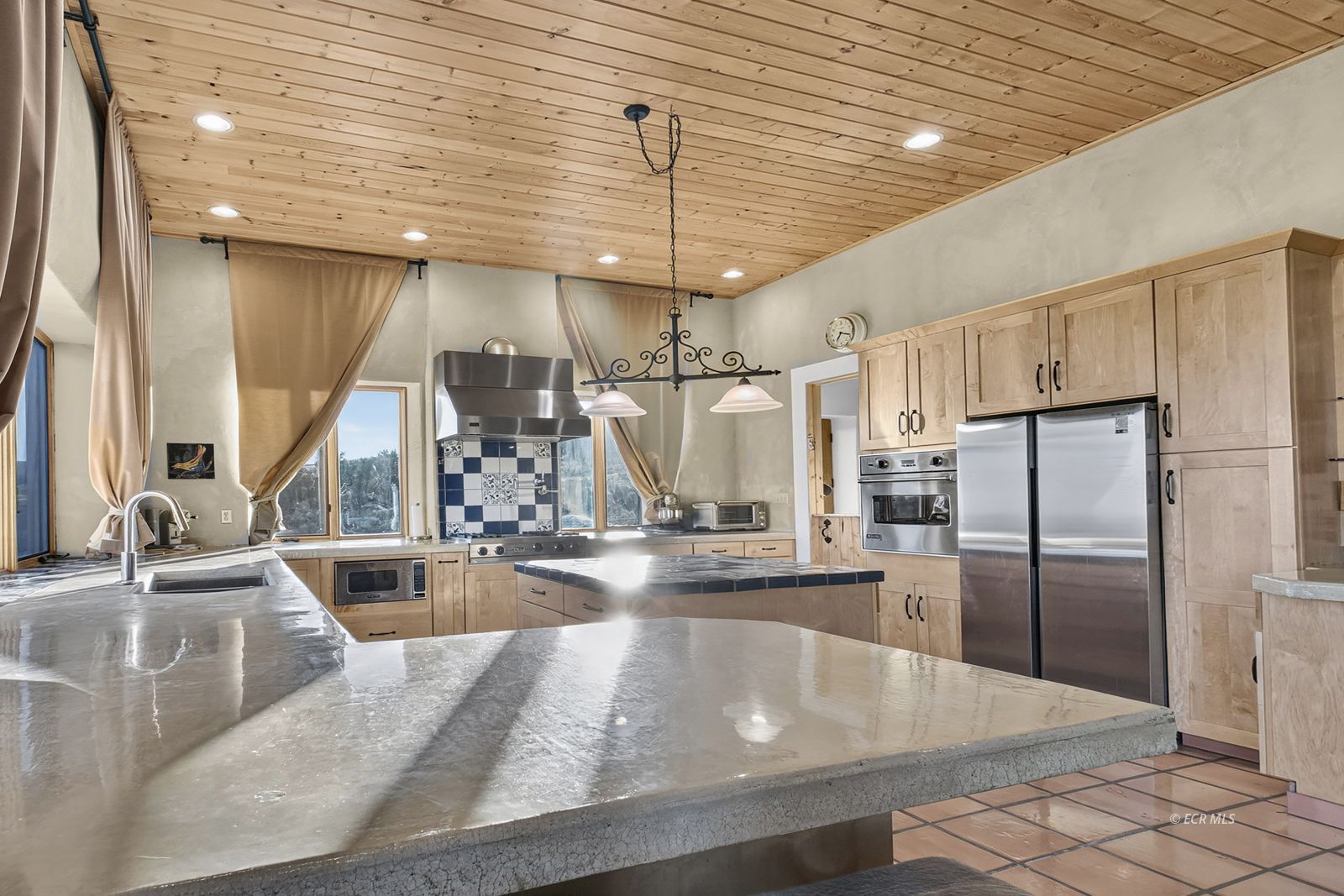 854 Hamilton Stage Road Property Photo 14