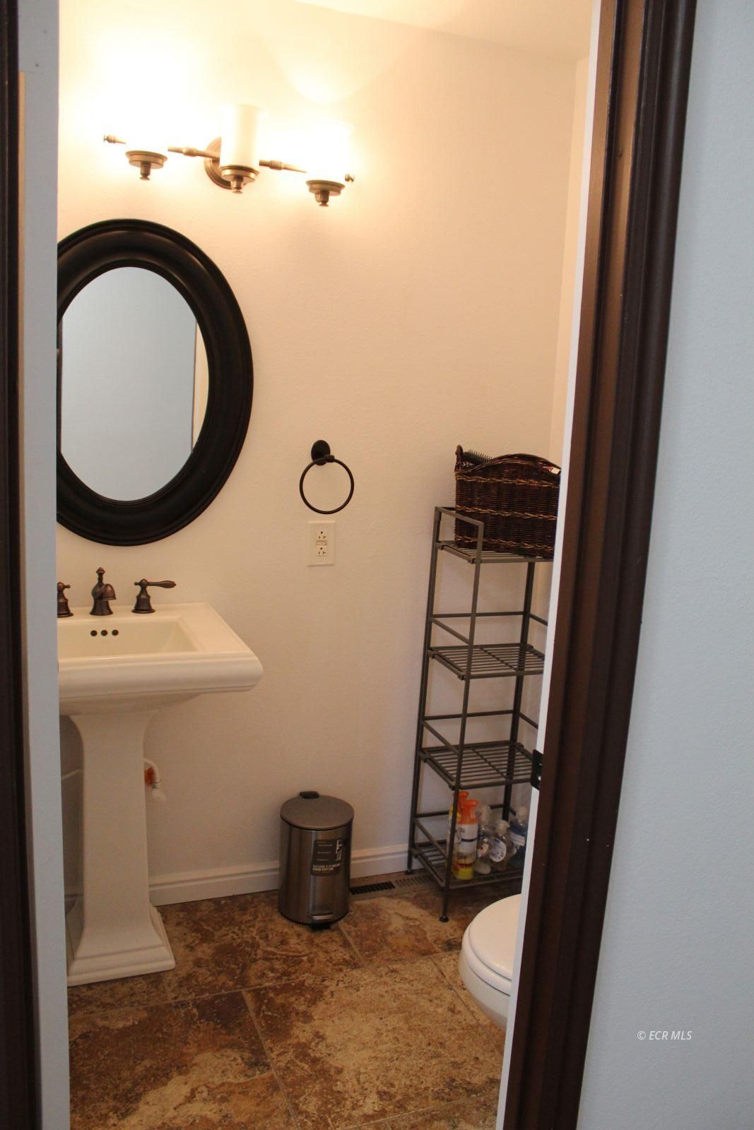 388 Fairway Boulevard Property Photo 27