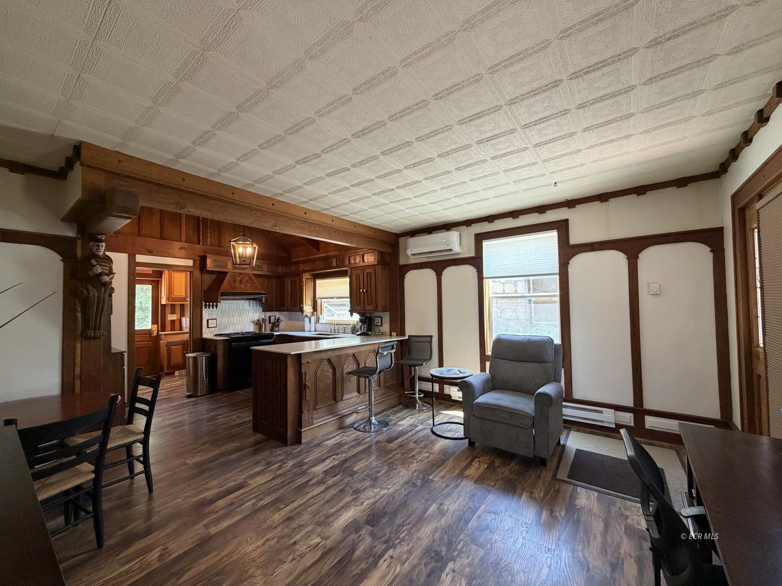 11 N Spring Street Property Photo 30