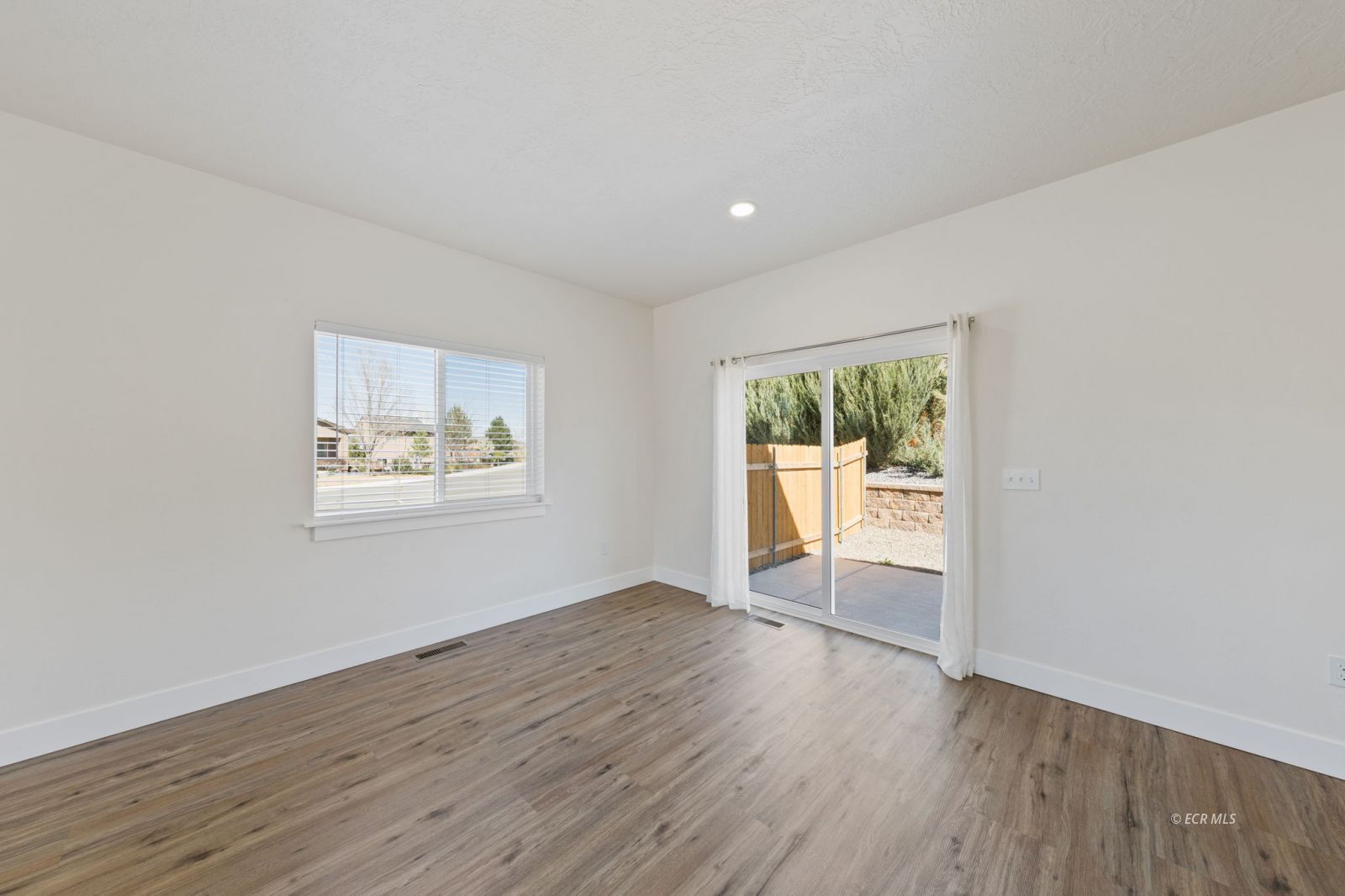 5448 Branding Iron Way Property Photo 8