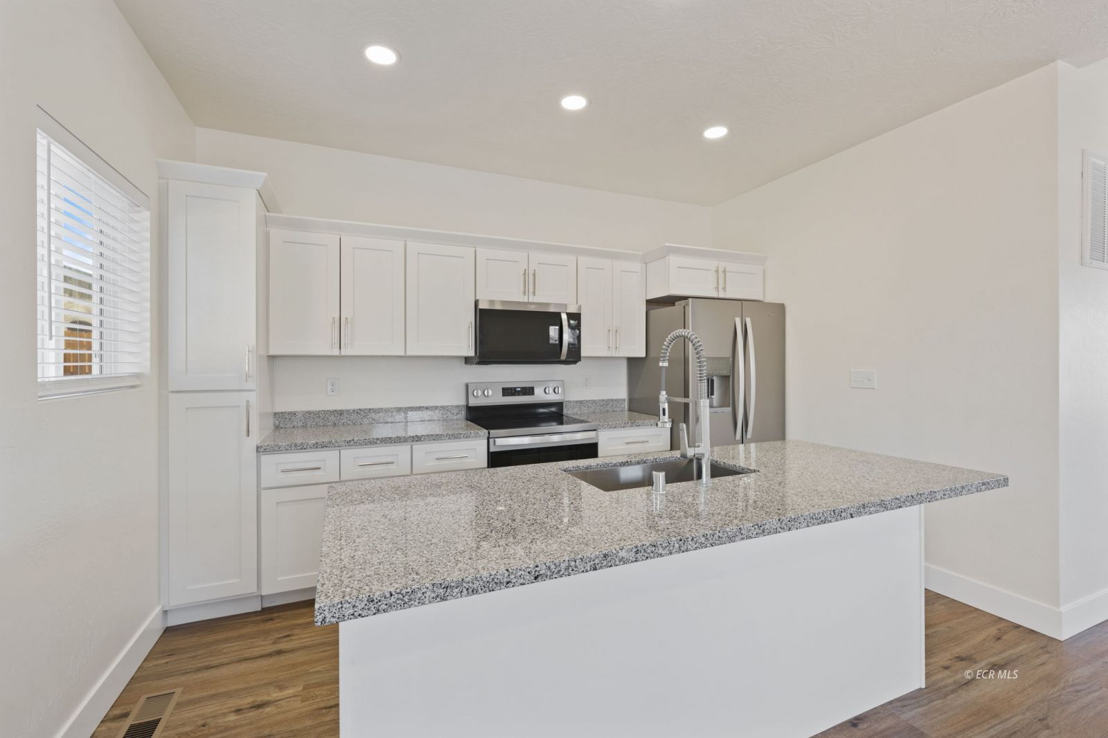 5448 Branding Iron Way Property Photo 12