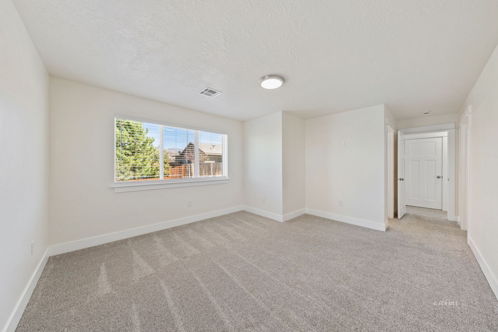 5448 Branding Iron Way Property Photo 38