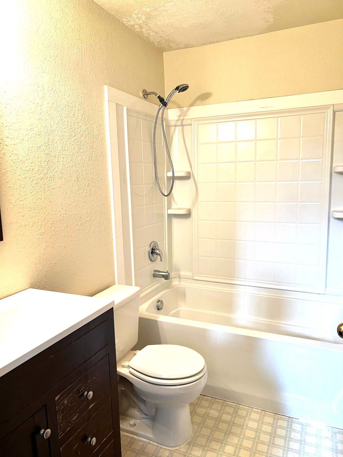 697 Clover Drive Property Photo 5