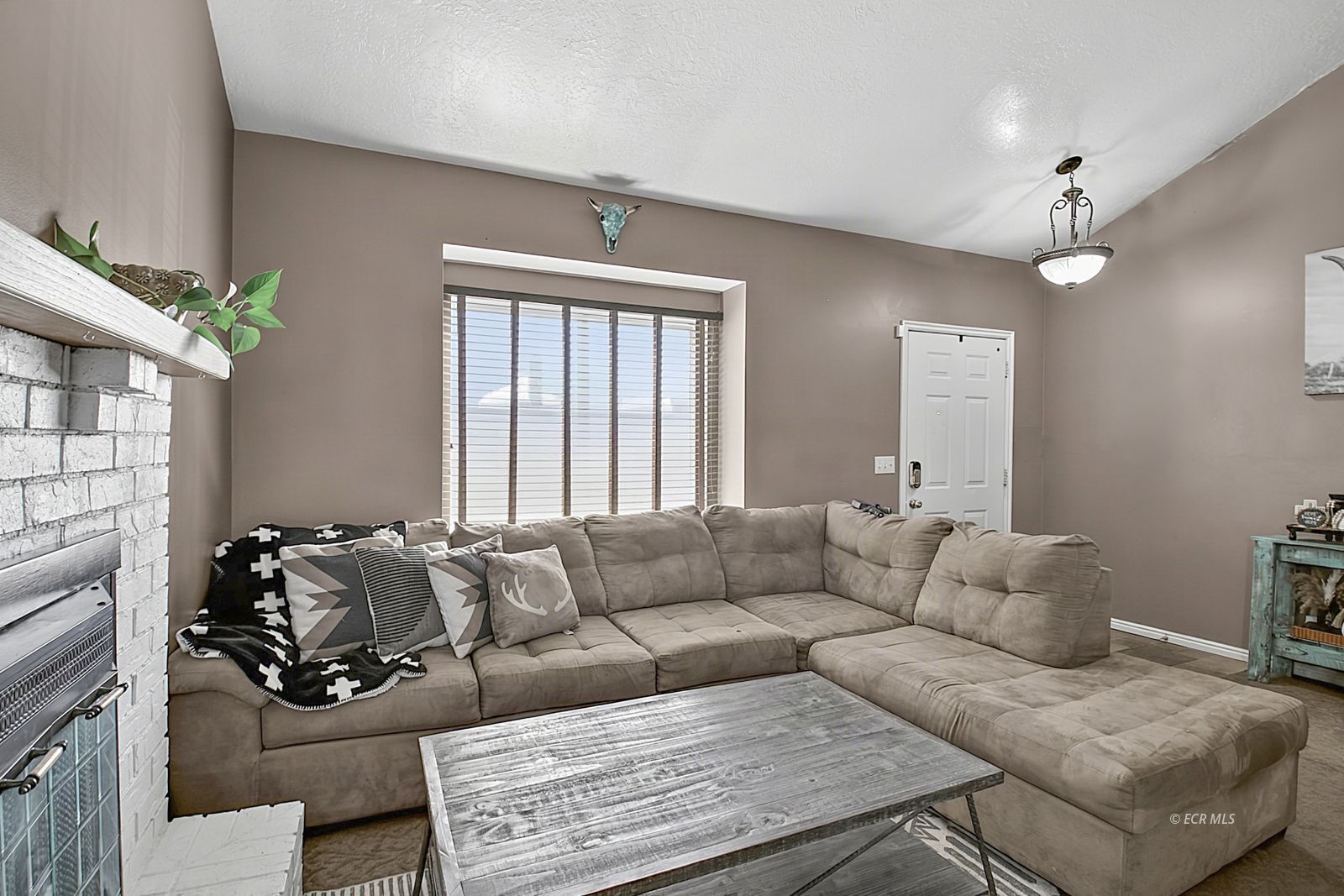2317 Sierra Drive Property Photo 7
