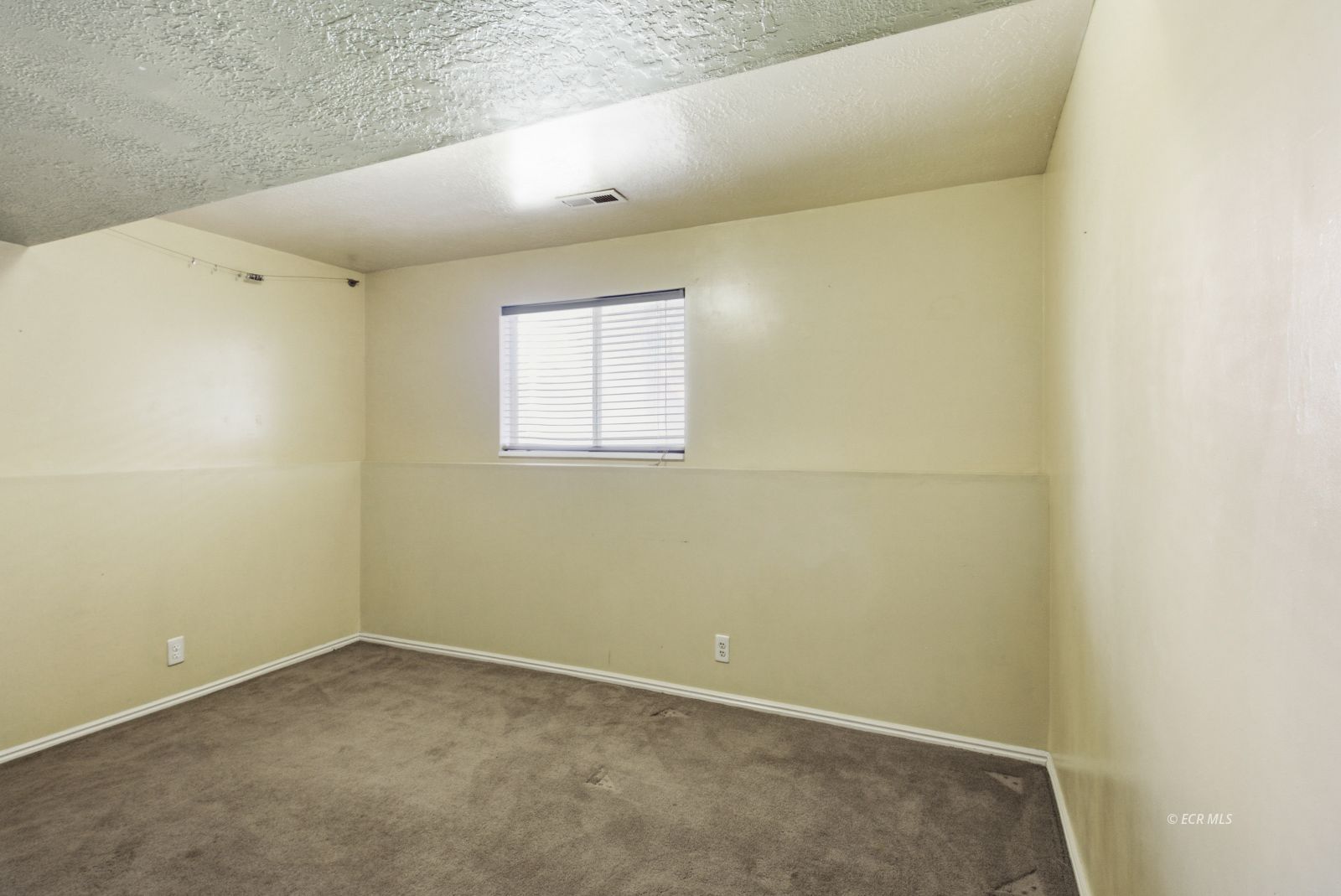2317 Sierra Drive Property Photo 17