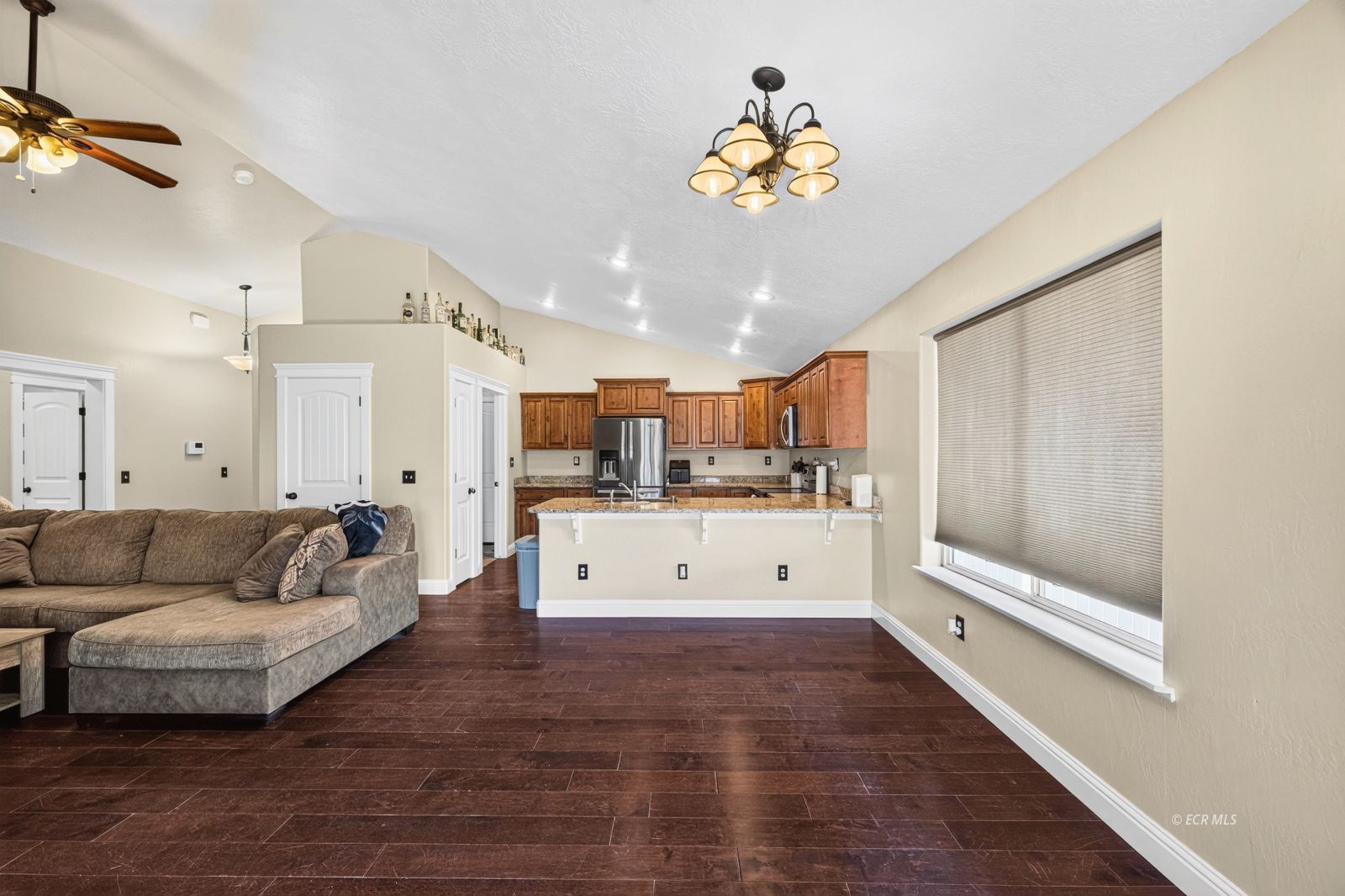 3573 Boulder Creek Property Photo 4