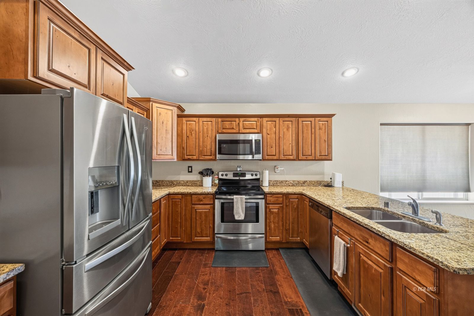3573 Boulder Creek Property Photo 5