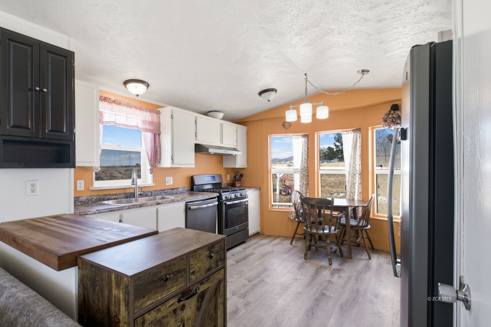 134 Two Bottle Bar Lane Property Photo 7