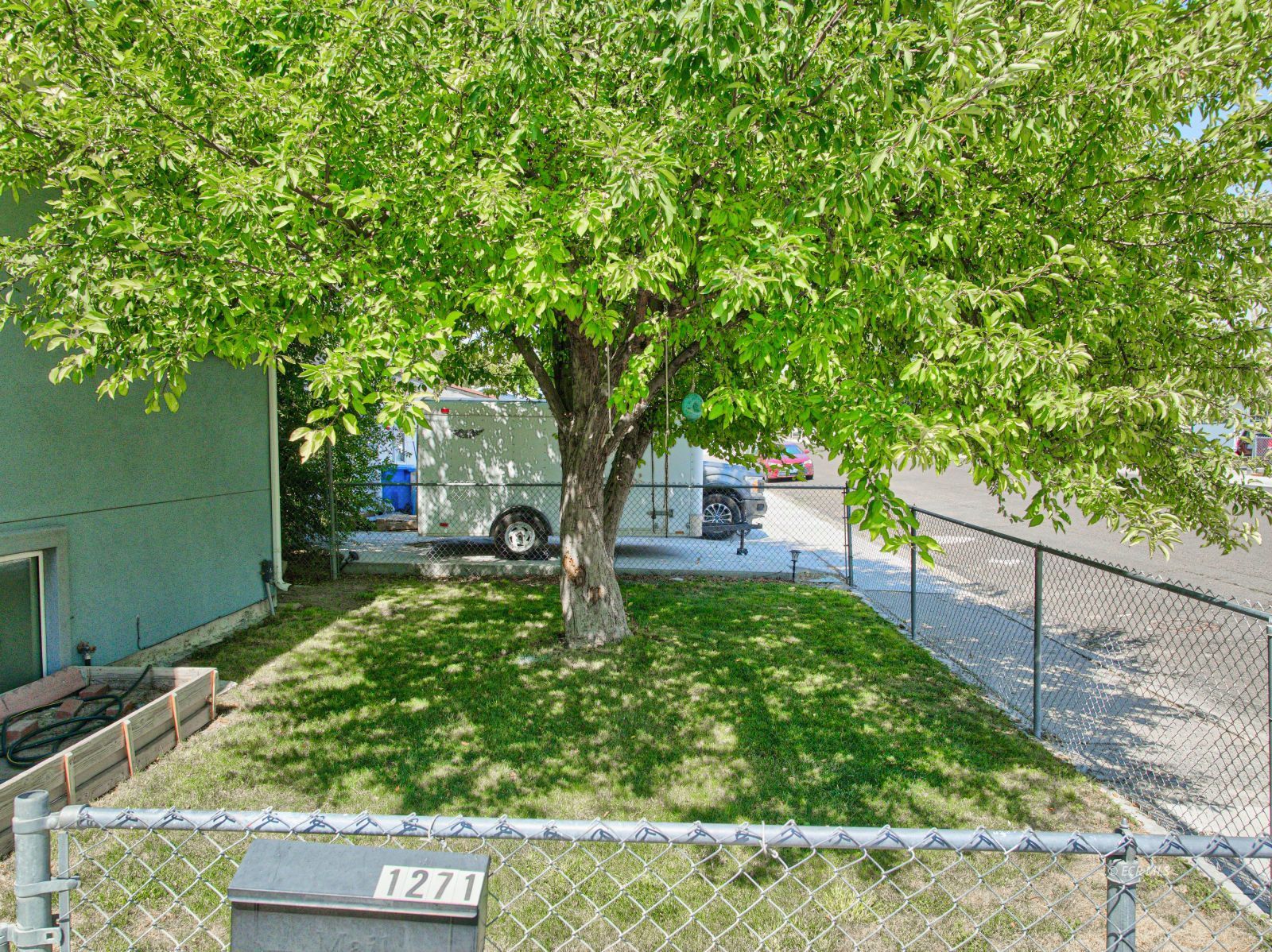 1271 Southside Drive Property Photo 4