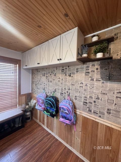 7024 Snake River Boulevard Property Photo 6