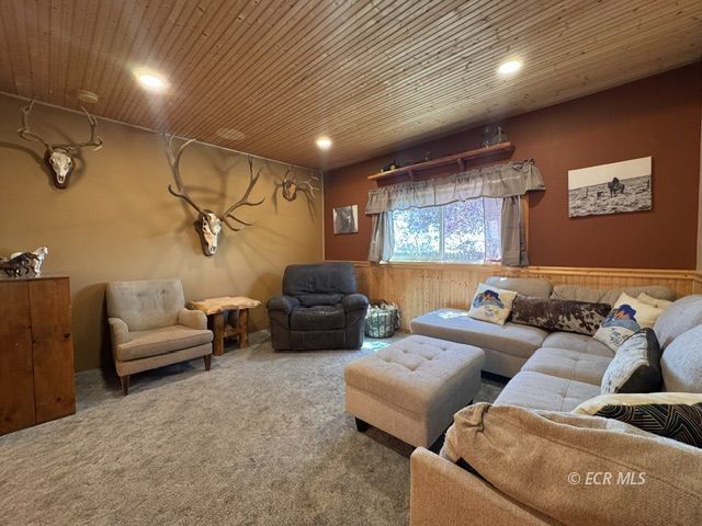 7024 Snake River Boulevard Property Photo 15
