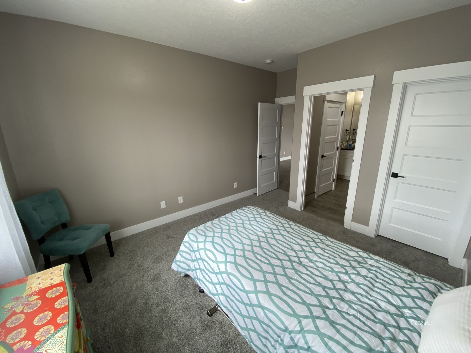 1933 Pheasant Drive Property Photo 32